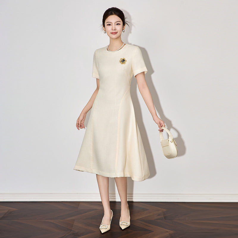 Petite Elegant Mountain Tea Pressed Flower Twill Fabric With Butterfly Chest Pin Waist-Fitted Slimming A- Line Dress