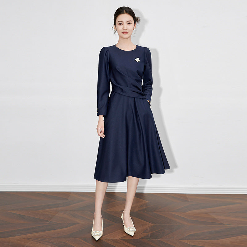 Elegant Tailored Pleated Dress Design High-end Glossy Little Dress Banquet Formal Occasion