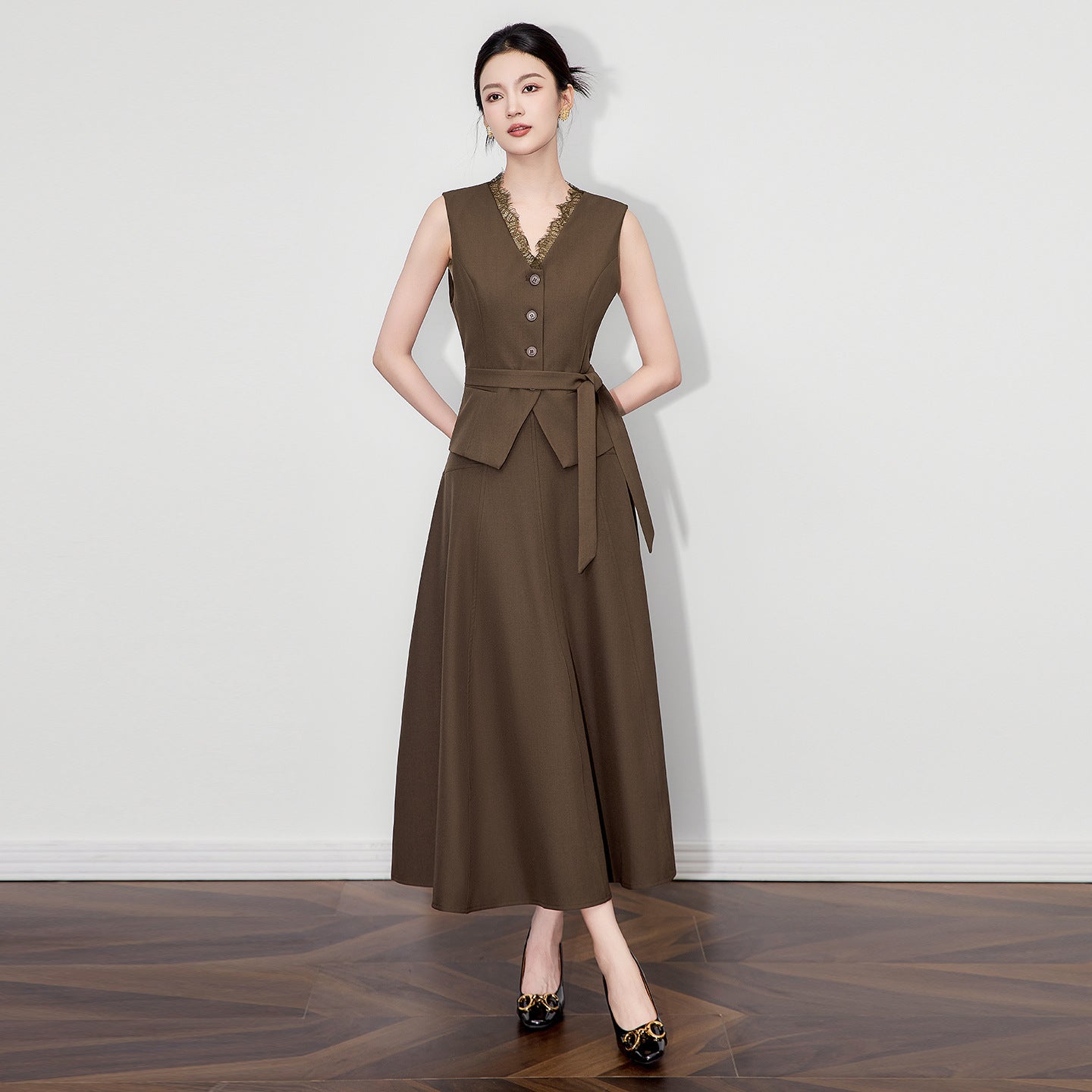 Fashion Elegant Summer Two Piece Set Women Lace Spliced V-neck Sleeveless Vest Top + Long Skirt Office Lady Suit