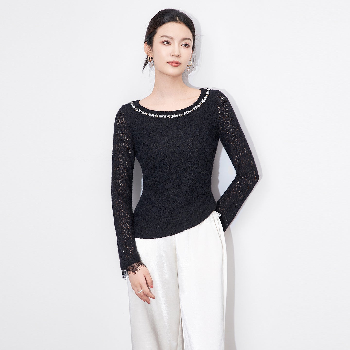 Spring And Autumn New High Quality Fashion Classic Commuter Versatile Blended Heavy Duty Nail Drill Knitted Women's Sweater