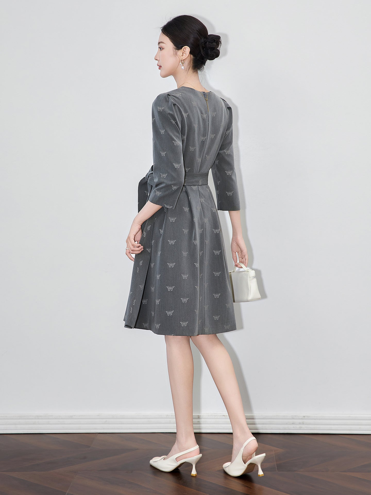 French Elegant Commuter Vintage Dress Women Autumn Round Neck Long Sleeve Butterfly Jacquard High Waist Midi Dress