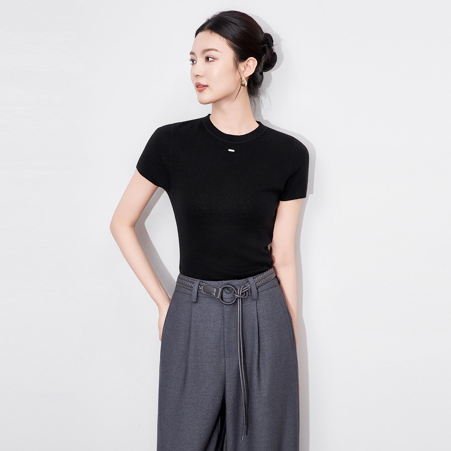 Cotton Base irt Women's Faionable Versatile Simple Letter ort Sve T-irt Women's Top Trendy Summer Wear