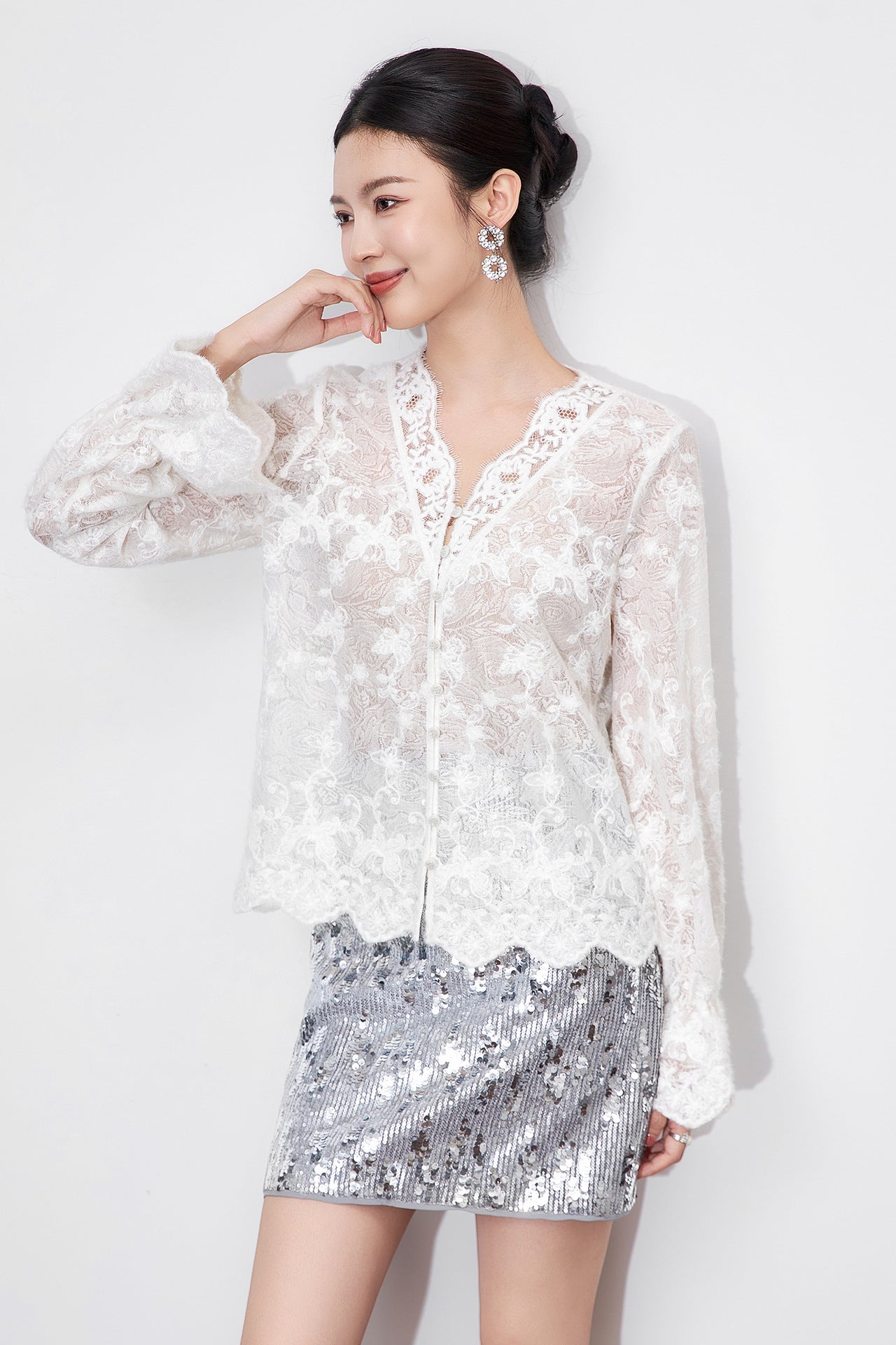 Lace Hollow Out Thin Bottoming Shirt Spring New V Neck Solid Perspective Fashion Tops Tees Sexy Elegant Women Clothing