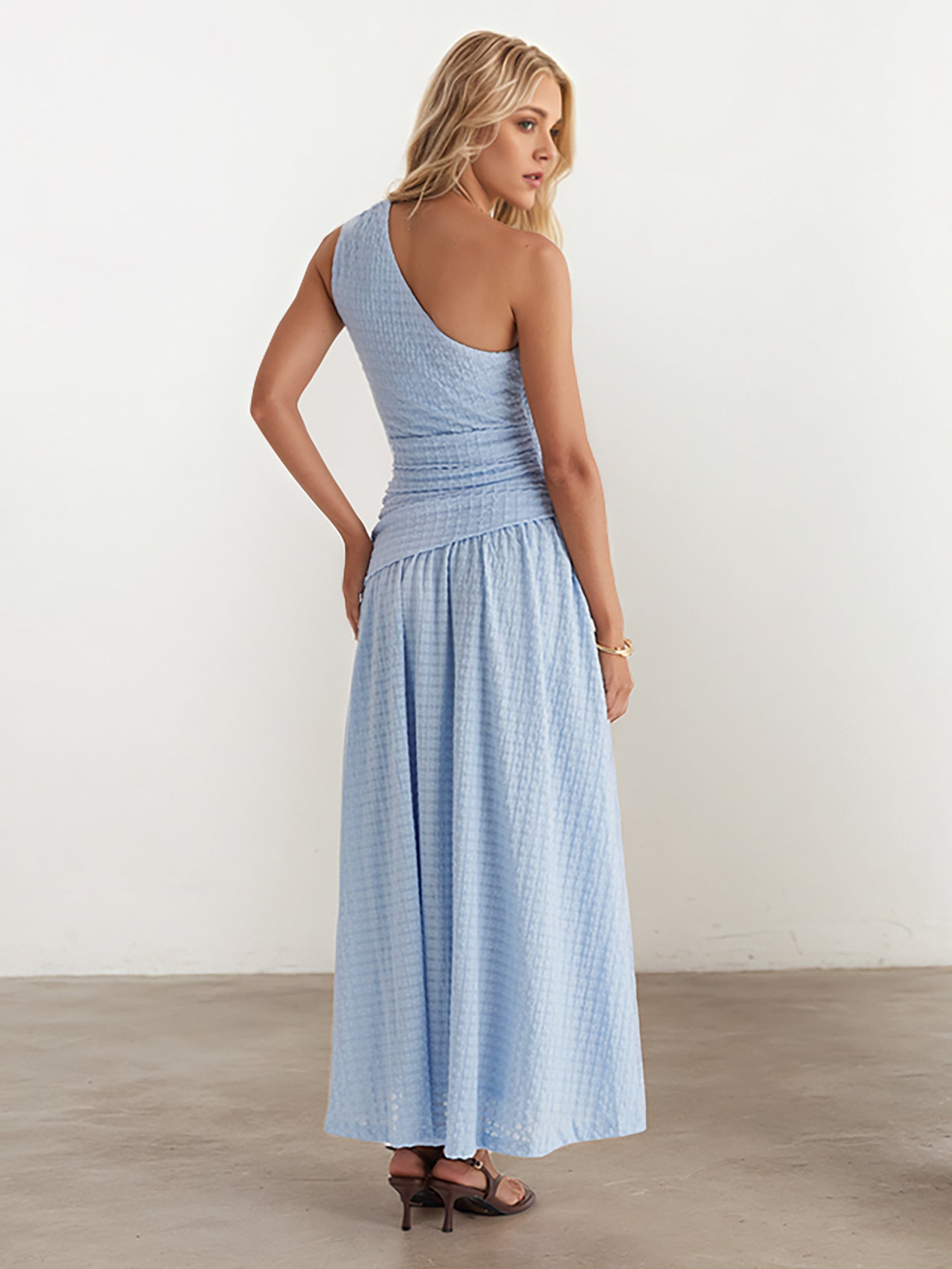 Summer Women's Long Dress Solid Color Fashion Slim Fit Sleeveless Single Shoulder Dress Elegant Feeling Maxi Dress