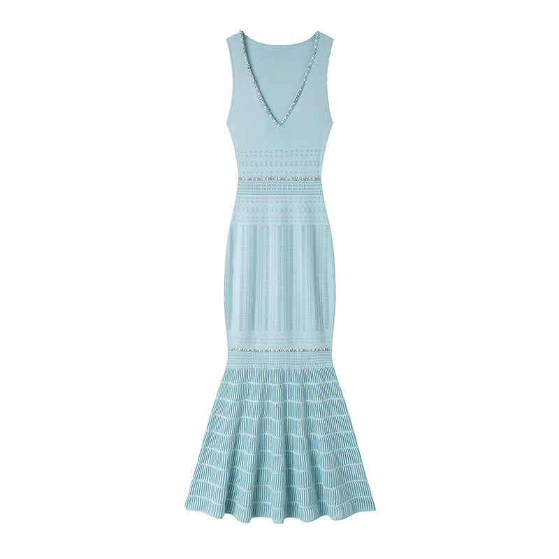 2025 Early Autumn New Style Women's Elegant Light Blue V-neck Sleeveless Beaded Mid-length Knitted Fishtail Dress