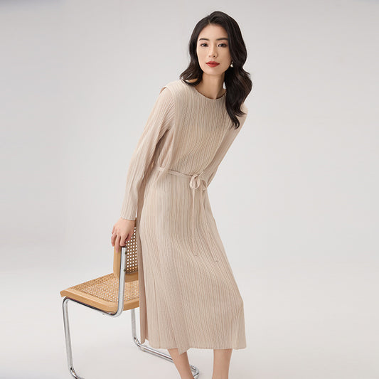 Spring and Summer New Fashion Simple Pure Collar Tie Pleated Dress