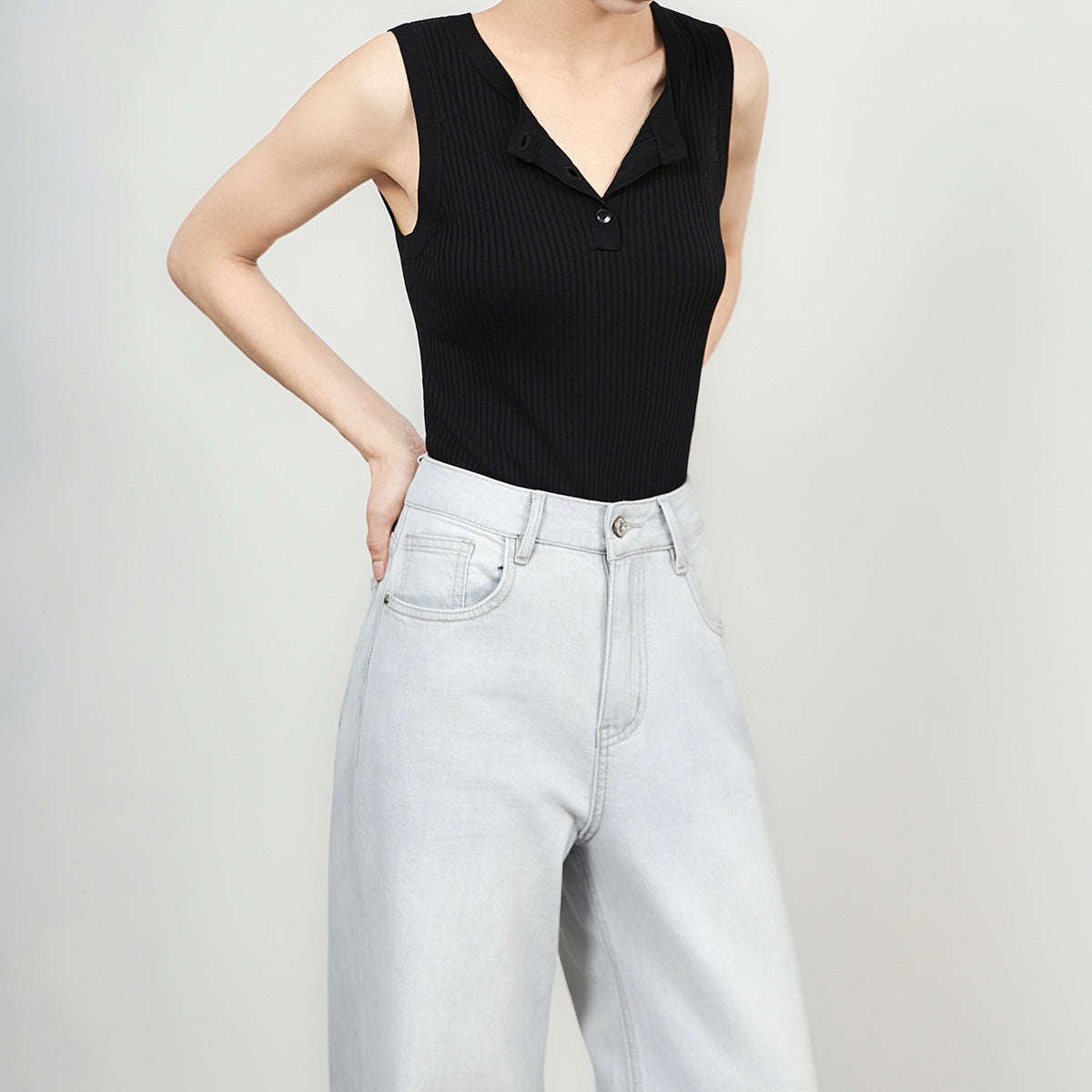Women's Slim Fit Svel Tank Top Button Detail Casual Versatile Base Layer Outerwear Inner Match All Match